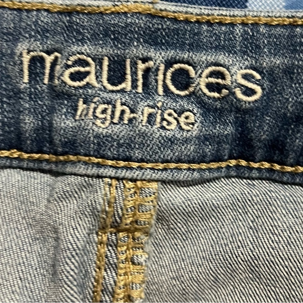 Maurice’s m Med‎ R Reg distressed jeans - Picture 3 of 4